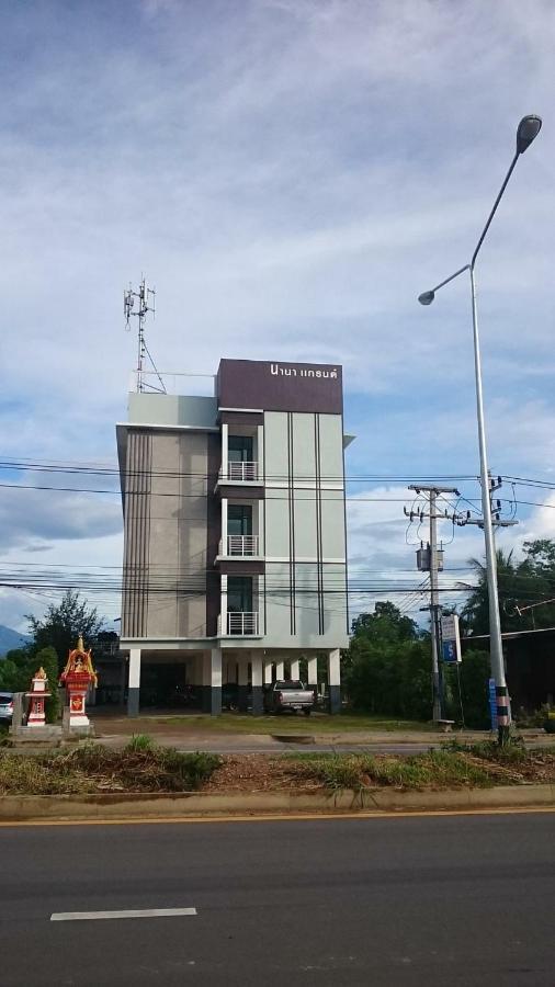 Nana Grand Aparthotel Phrae Exterior photo